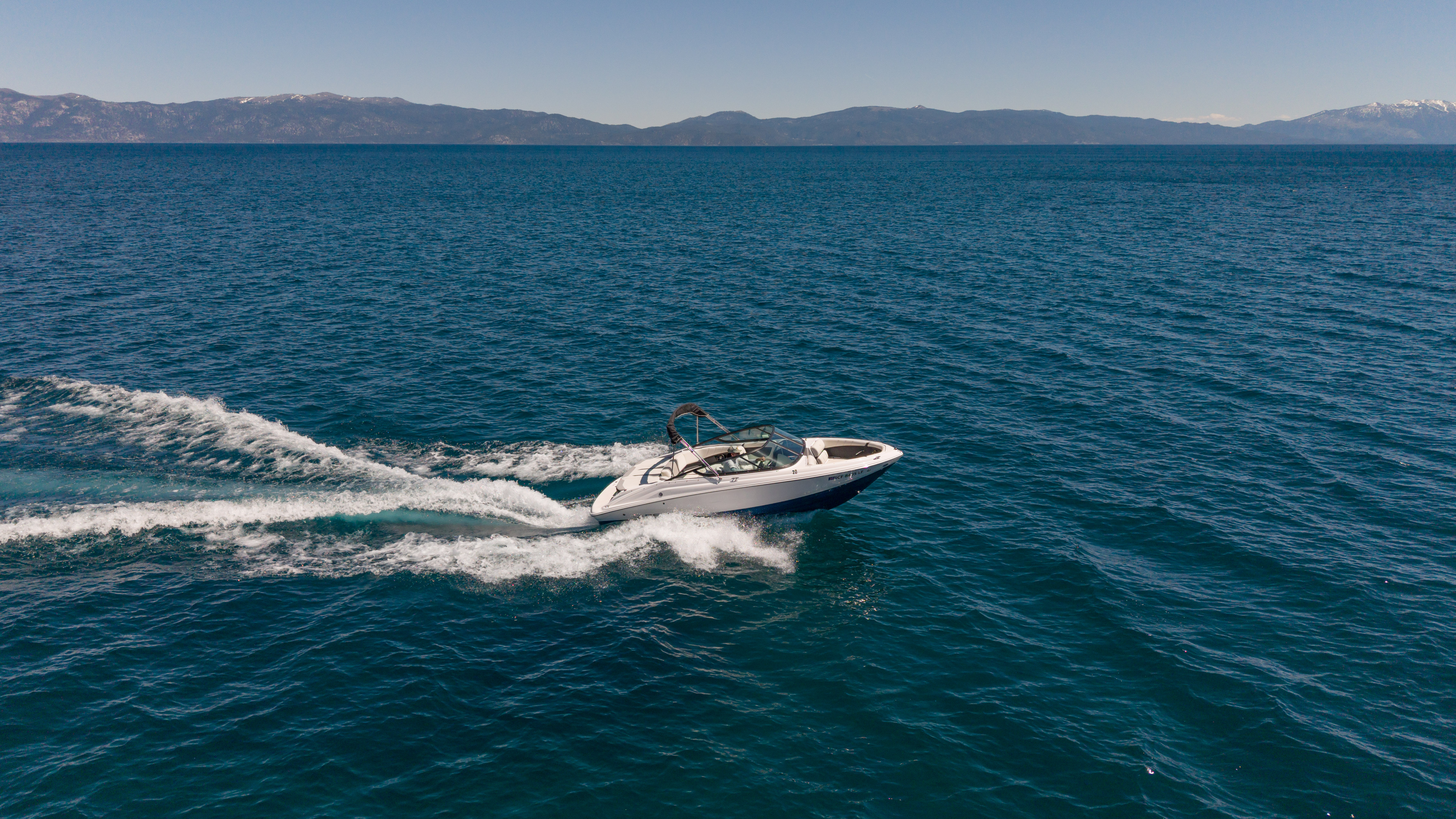 20' Regal Powerboat